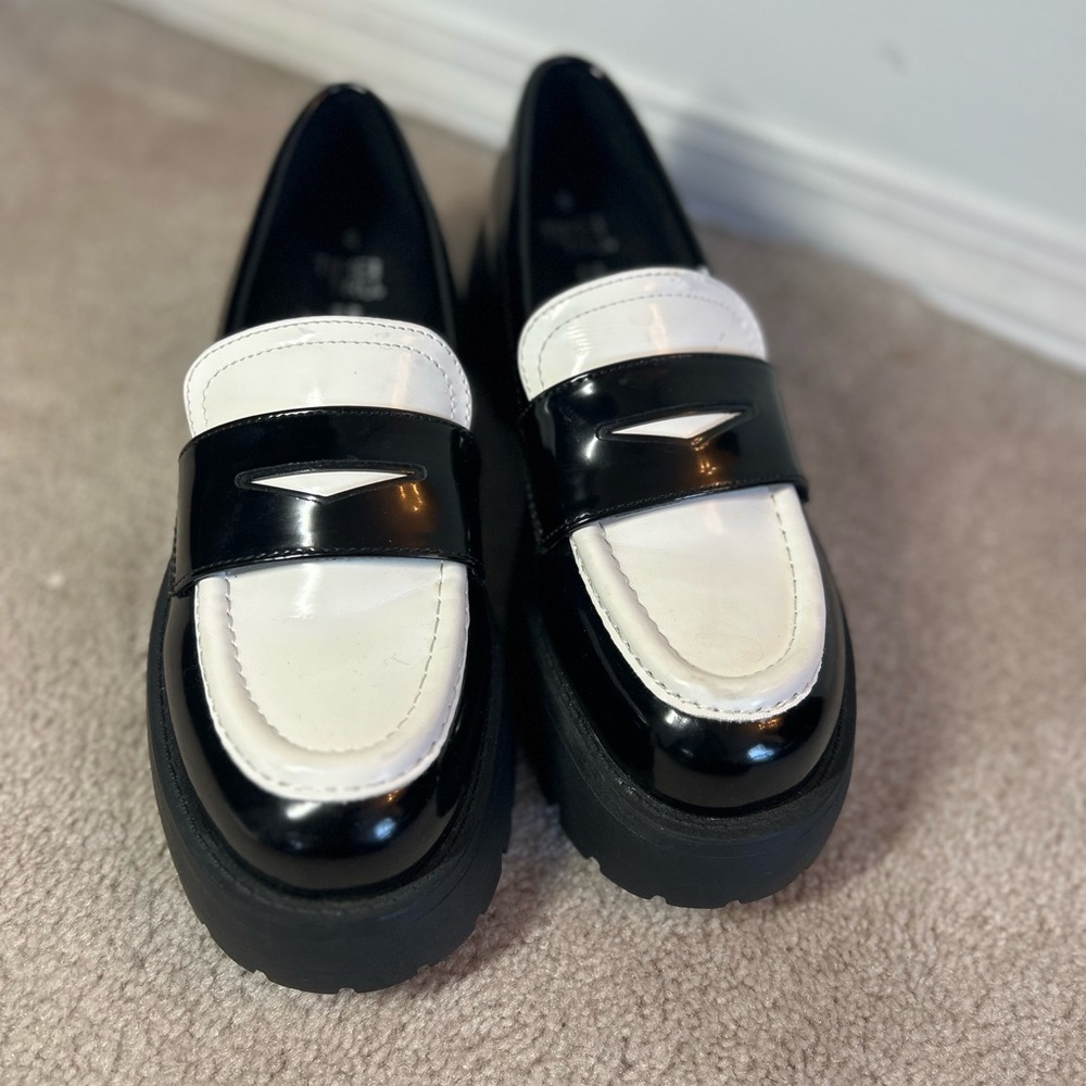 Time and Tru Black and White Loafers